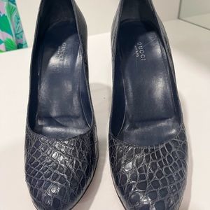 GUCCI!  Dark navy crocodile pattern Gucci high heeled pumps.